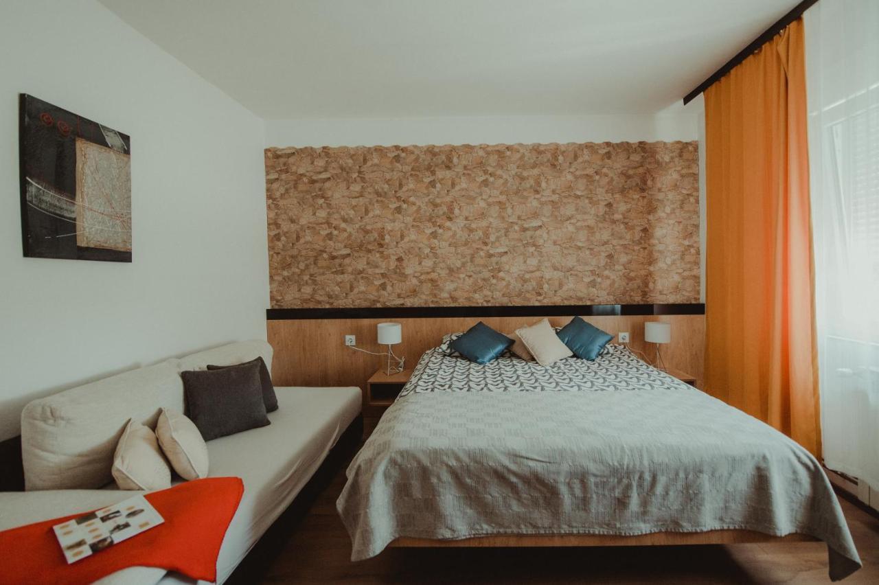 Apartman Lovric Ðakovo Екстериор снимка