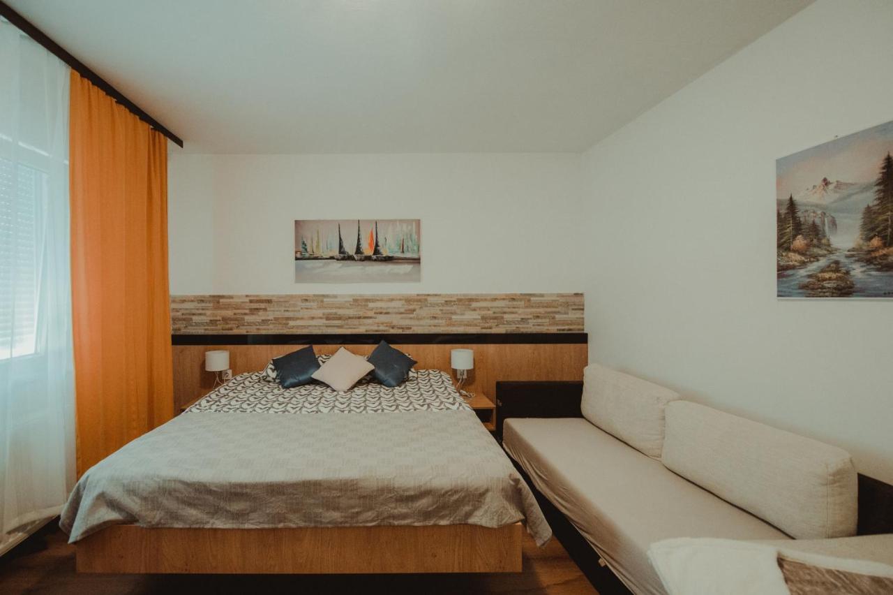Apartman Lovric Ðakovo Екстериор снимка