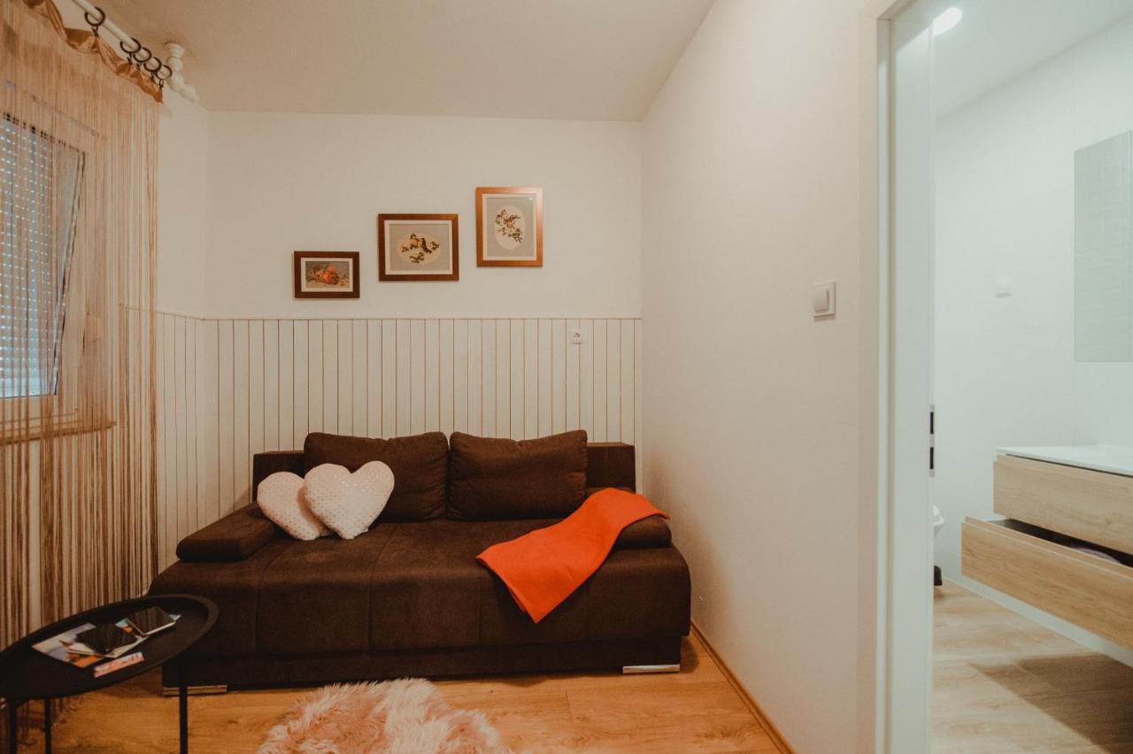 Apartman Lovric Ðakovo Екстериор снимка