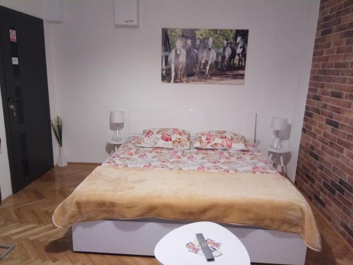 Apartman Lovric Ðakovo Екстериор снимка
